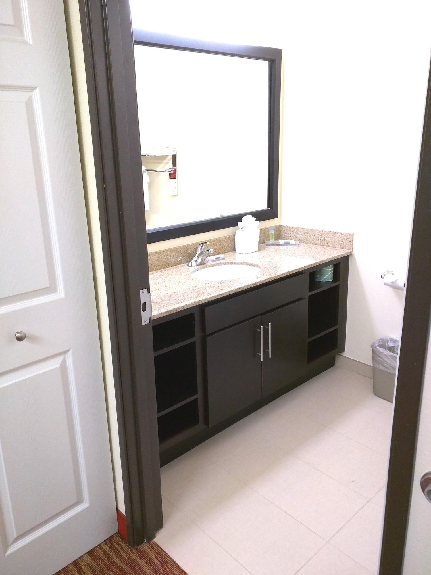 Hawthorn Suites Irving Dfw South Dış mekan fotoğraf